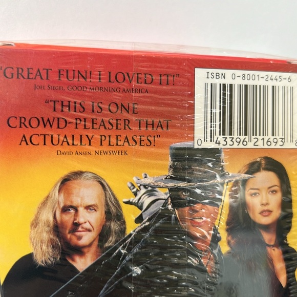 NWT THE MASK IF ZORRO Apx 138 MinutesVHS - Picture 3 of 4